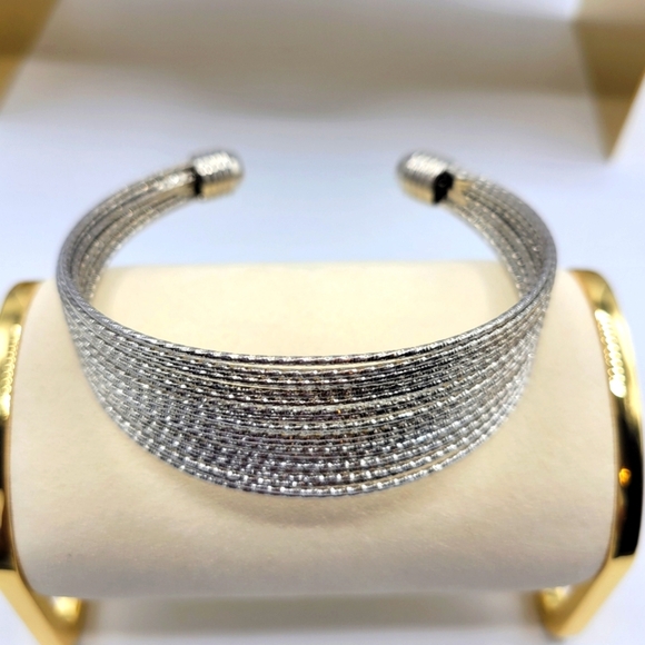 - Chic Silvertone Multi-Strand Bound Cuff Bracelet / Adjustable Clamp - Picture 1 of 6
